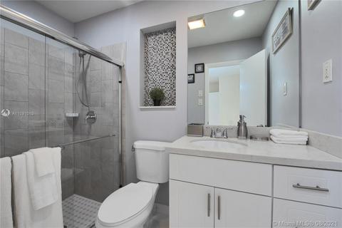 5300 Pierce St, Hollywood, FL 33021 photo 8