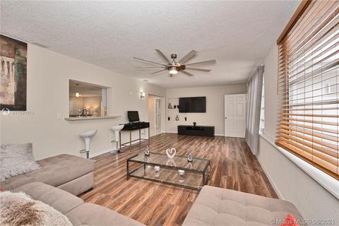 5300 Pierce St, Hollywood, FL 33021 photo 5