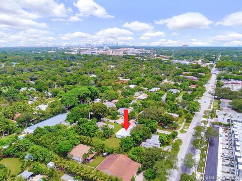 7902 SW 68th Ave, South Miami, FL 33143 photo 2