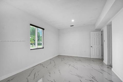 7902 SW 68th Ave, South Miami, FL 33143 photo 28