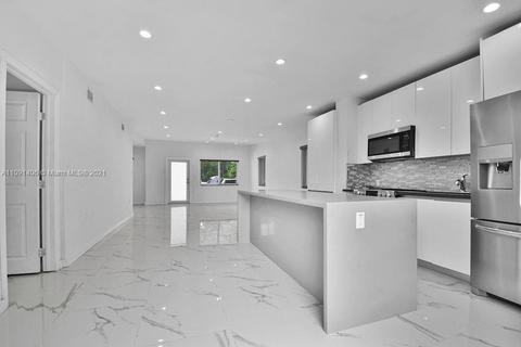 7902 SW 68th Ave, South Miami, FL 33143 photo 32