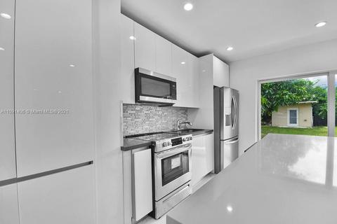 7902 SW 68th Ave, South Miami, FL 33143 photo 19
