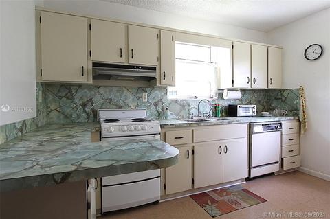 830 E 16th Pl, Hialeah, FL 33010 photo 6