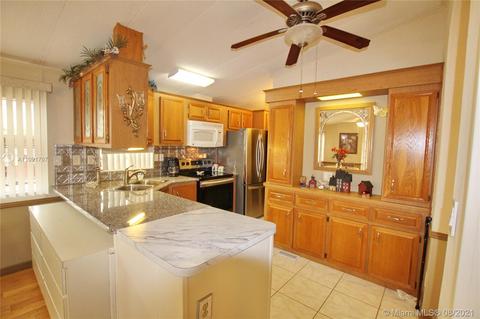 5571 SE 64th Ave, Okeechobee, FL 34974 photo 9