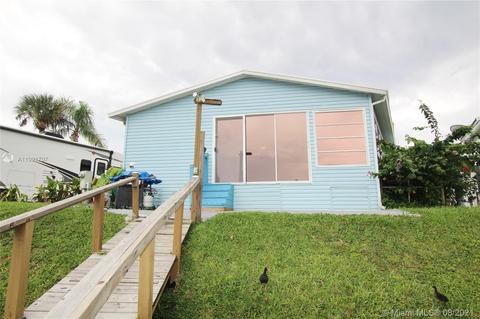 5571 SE 64th Ave, Okeechobee, FL 34974 photo 2