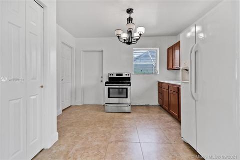 263 E 18th St, Hialeah, FL 33010 photo 20