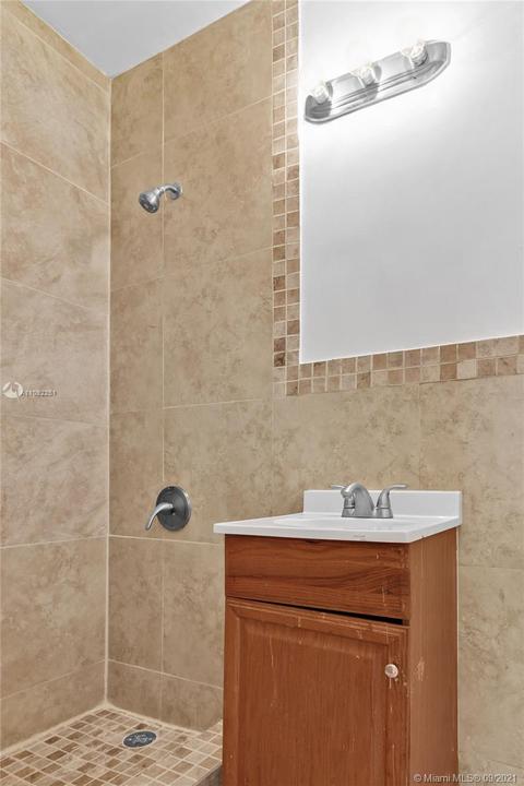 263 E 18th St, Hialeah, FL 33010 photo 37