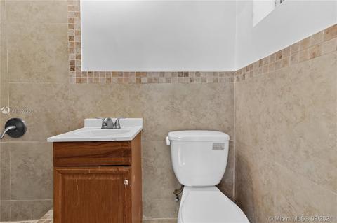 263 E 18th St, Hialeah, FL 33010 photo 36