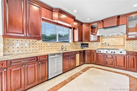 498 E 42nd St, Hialeah, FL 33013 photo 26