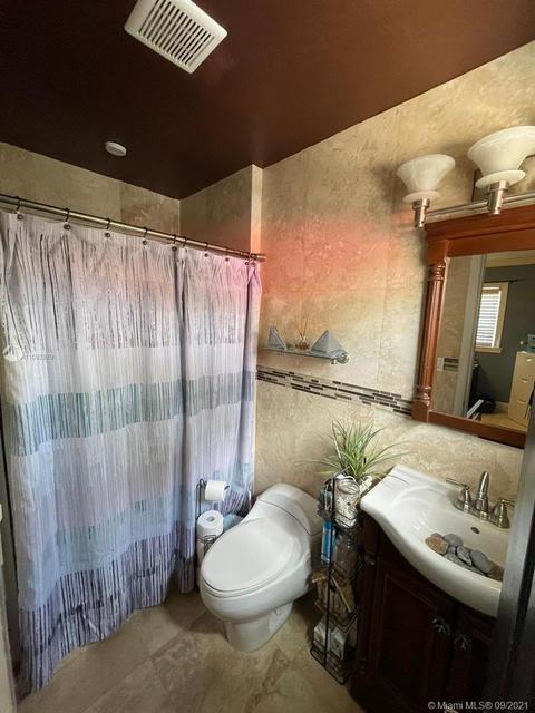 5500 NW 178th Ter, Miami Gardens, FL 33055 photo 12