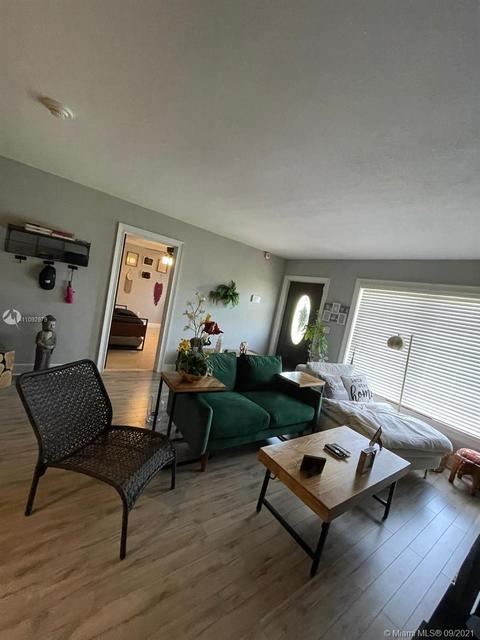 5500 NW 178th Ter, Miami Gardens, FL 33055 photo 3