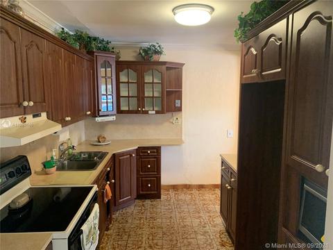 633 E 20th St, Hialeah, FL 33013 photo 6