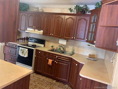 633 E 20th St, Hialeah, FL 33013 photo 5