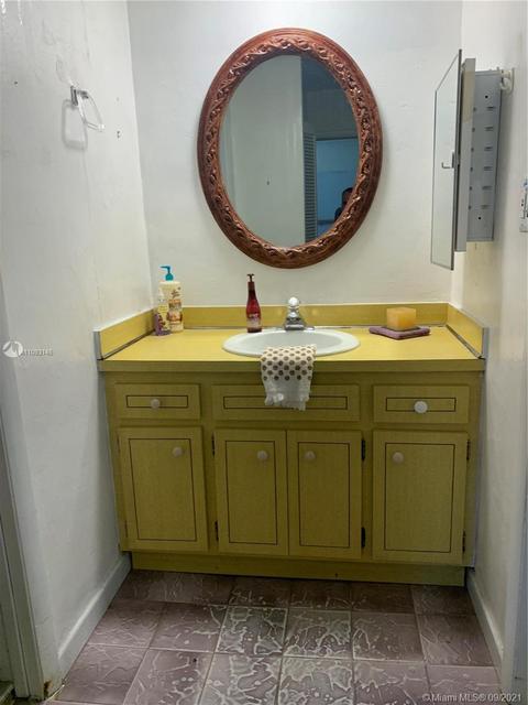 633 E 20th St, Hialeah, FL 33013 photo 13