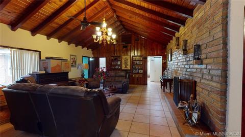 320 E 40th St, Hialeah, FL 33013 photo 23