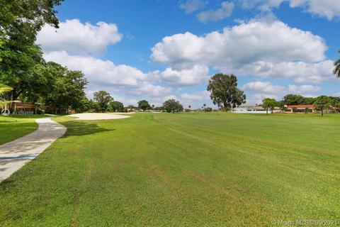 19109 E Lake Dr, Hialeah, FL 33015 photo 4