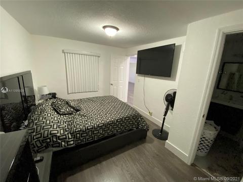 2380 Service Rd, Opa Locka, FL 33054 photo 12