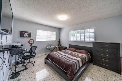4285 E 10th Ave, Hialeah, FL 33013 photo 9