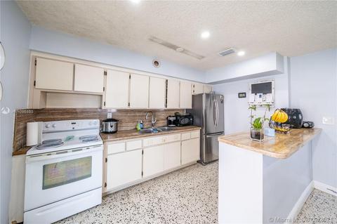 4285 E 10th Ave, Hialeah, FL 33013 photo 6