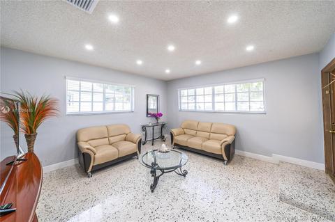 4285 E 10th Ave, Hialeah, FL 33013 photo 3