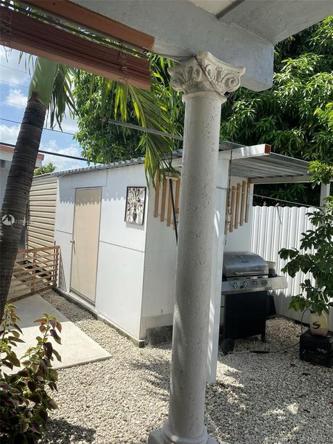 634 E 44th St, Hialeah, FL 33013 photo 21