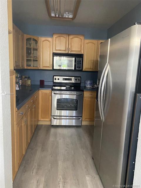 634 E 44th St, Hialeah, FL 33013 photo 5
