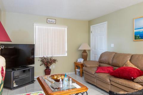 210 E 46th St, Hialeah, FL 33013 photo 5