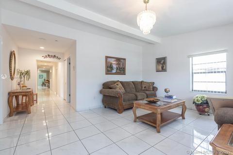 210 E 46th St, Hialeah, FL 33013 photo 2