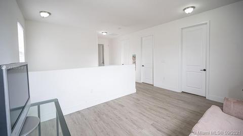 9776 W 34th Ave, Hialeah, FL 33018 photo 47