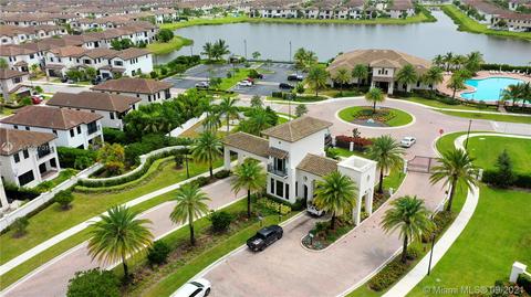 9776 W 34th Ave, Hialeah, FL 33018 photo 5