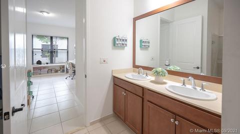 9776 W 34th Ave, Hialeah, FL 33018 photo 40