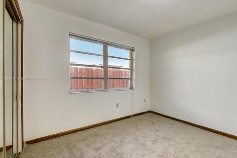 8331 NW 166th Ter, Miami Lakes, FL 33016 photo 23
