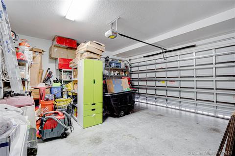 3307 W 99th Pl, Hialeah, FL 33018 photo 7