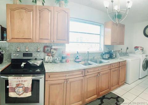 2010 Curtiss Dr, Hialeah, FL 33010 photo 7