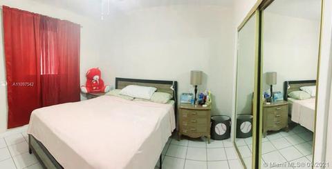 2010 Curtiss Dr, Hialeah, FL 33010 photo 9