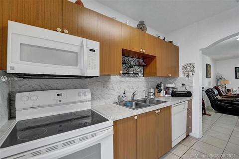 297 E 3rd St #203, Hialeah, FL 33010 photo 15