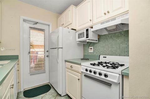 331 E Mcnab Rd #116, Pompano Beach, FL 33060 photo 18