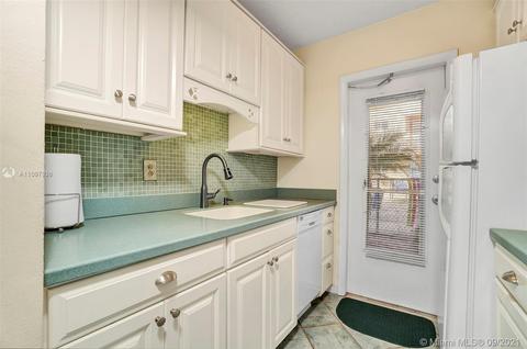 331 E Mcnab Rd #116, Pompano Beach, FL 33060 photo 17
