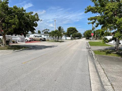 317 E 20th St, Hialeah, FL 33010 photo 5
