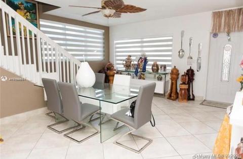591 E 44th St, Hialeah, FL 33013 photo 5
