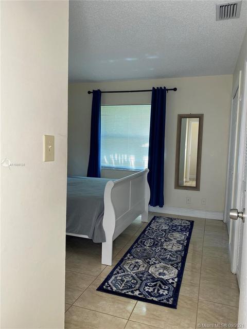 1908 SW 84th Ave, North Lauderdale, FL 33068 photo 6