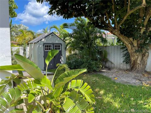 8835 Carlyle Ave, Surfside, FL 33154 photo 32