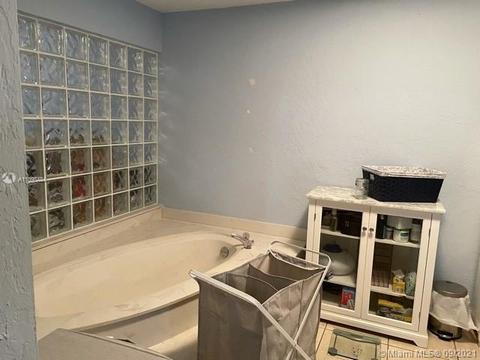 6427 Windmill Gate Rd, Miami Lakes, FL 33014 photo 26