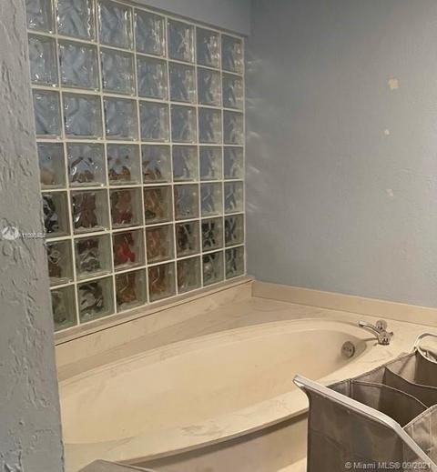 6427 Windmill Gate Rd, Miami Lakes, FL 33014 photo 25