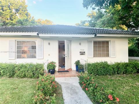 345 Sarto Ave, Coral Gables, FL 33134 photo 2