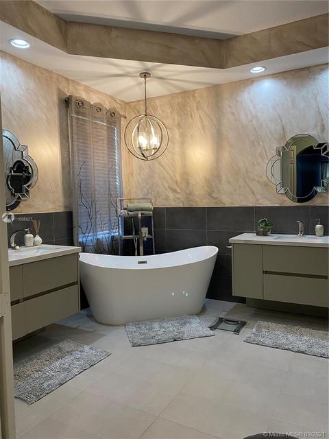 4000 E Hibiscus St, Weston, FL 33332 photo 9