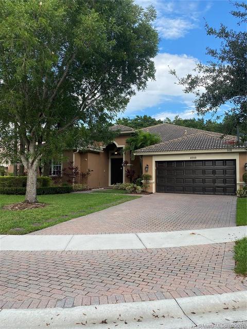 4000 E Hibiscus St, Weston, FL 33332 photo 2