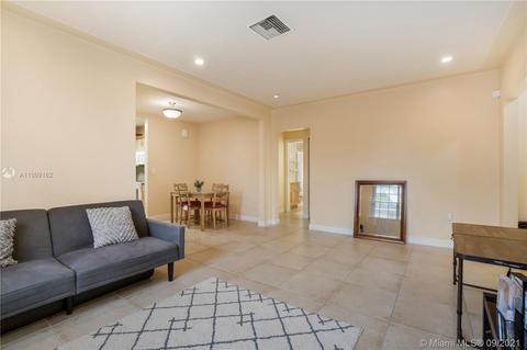 331 Santander Ave, Coral Gables, FL 33134 photo 9