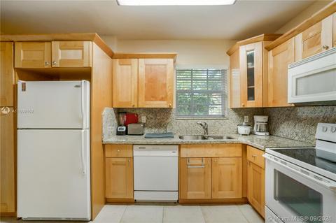 331 Santander Ave, Coral Gables, FL 33134 photo 6