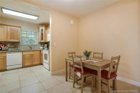 331 Santander Ave, Coral Gables, FL 33134 photo 5